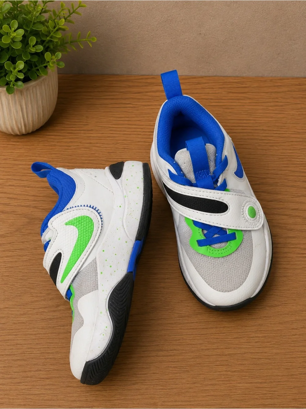 Nike Flex Runner Toddler Athletic Sneakers White Blue Green Velcro 11.5c